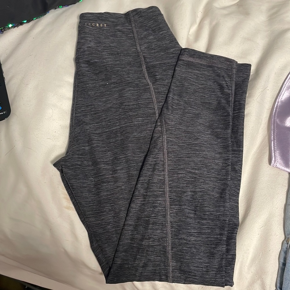 Victoria’s Secret leggings